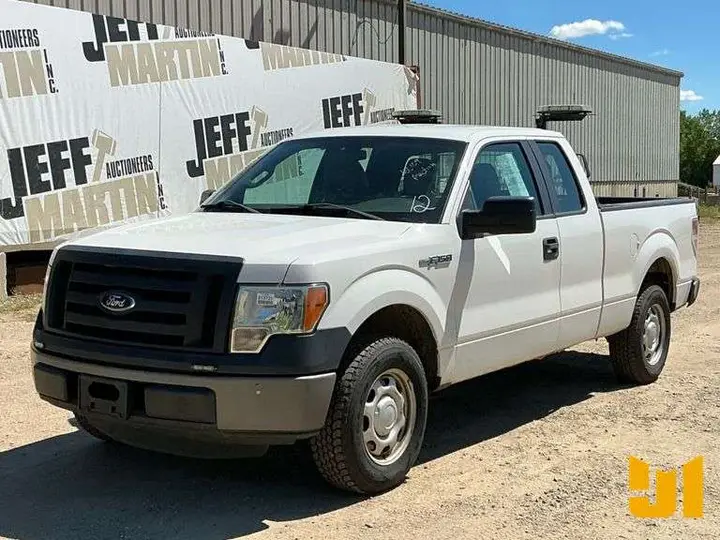 2012 Ford F-150 XL Crew Cab 4x2 Pickup